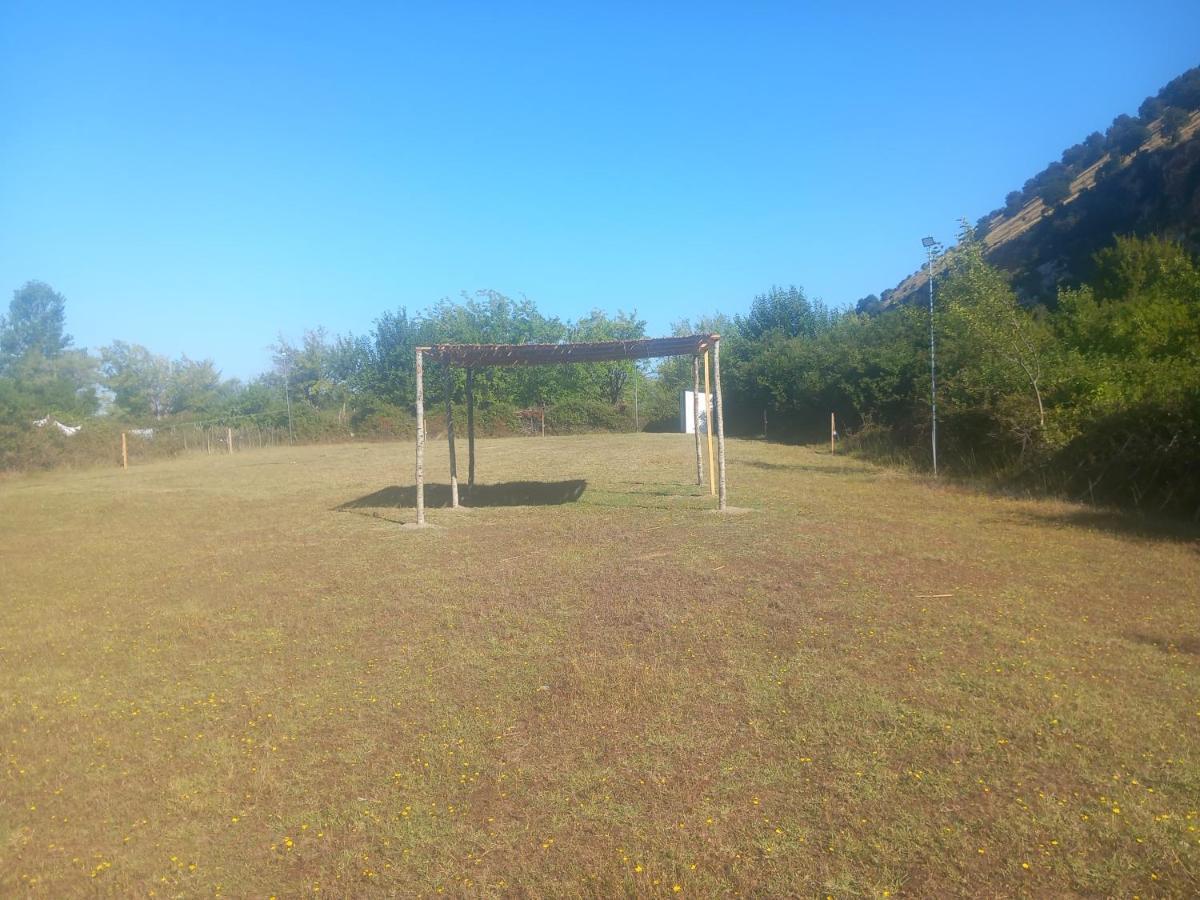 Hotel Camping Gjelaj Baks-Rrjoll Exteriér fotografie